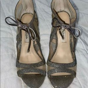 Nina New York heels Worn only a few times